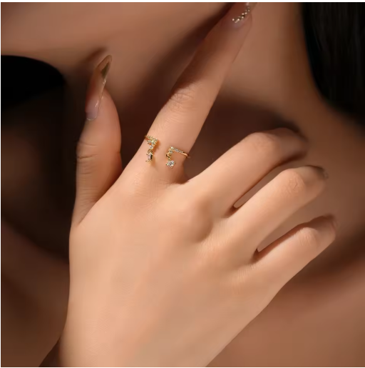 LYRA CHARM RING - Miraluna